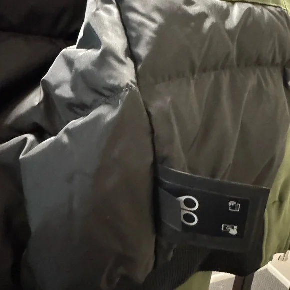 MENS MOOSE KNUCKLES ORIGINAL BALLISTIC FOX FUR TRIM BOMBER JACKET - Picture 7 of 7